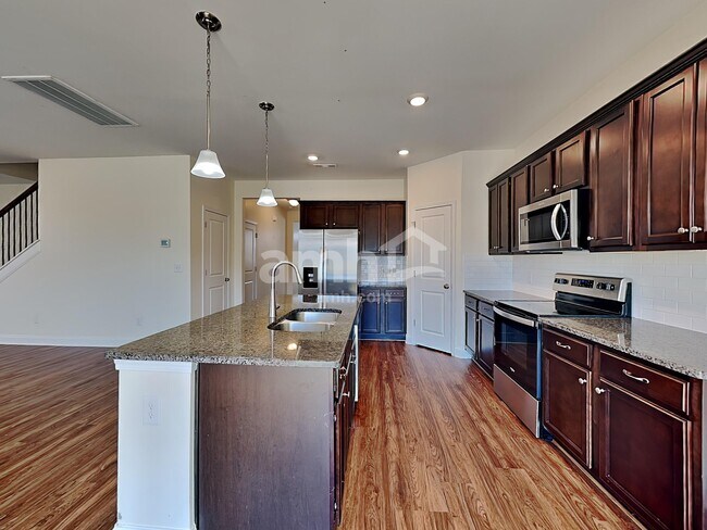 Foto del edificio - 4848 Chutney Dr