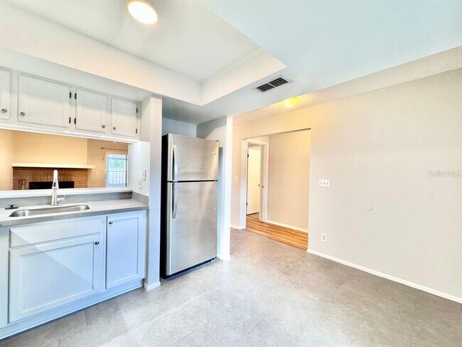 Foto del edificio - 5124 Gainesville Dr