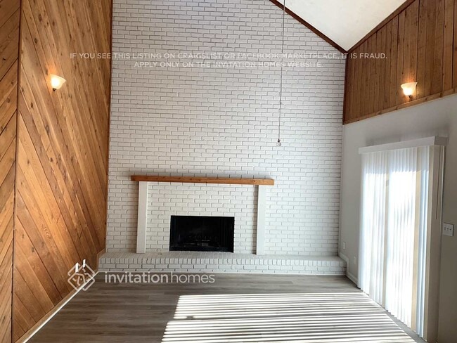 Building Photo - 3142 Wicks Lake Dr