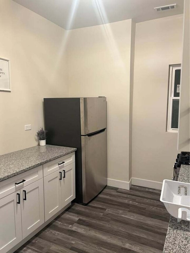 Foto del edificio - 2344 S Ridgeway Ave