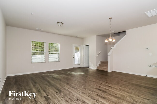 Building Photo - 2092 Cypress Village Dr NW