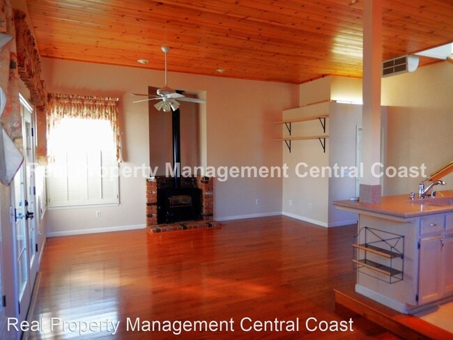 Building Photo - 3 br, 2.5 bath House - 4970 Meadow Lark Lane
