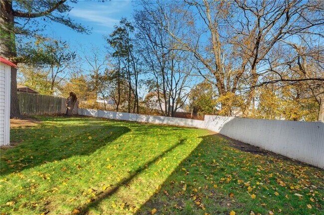 Foto del edificio - 63 N Broadway