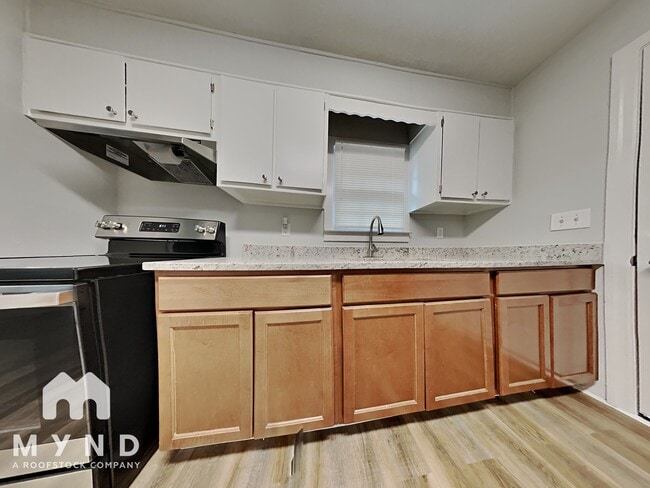 Foto del edificio - 1720 Finchley Dr