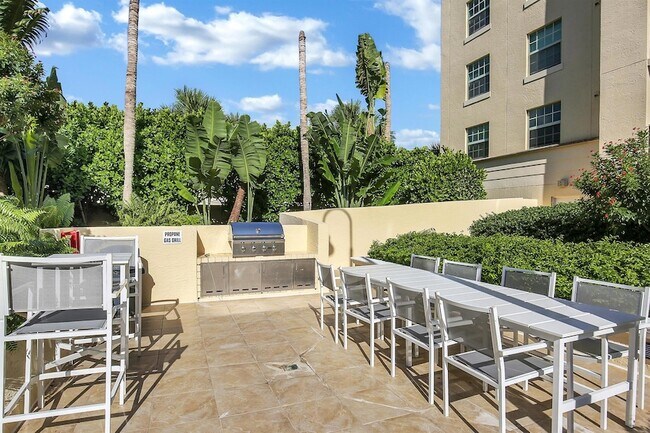 Foto del edificio - 610 Clematis St