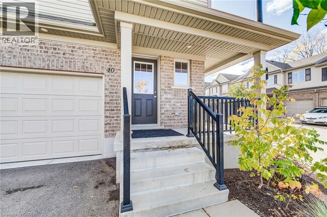 Building Photo - 50 Pinnacle Dr
