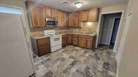 Primary Photo - 103 N Elliott St