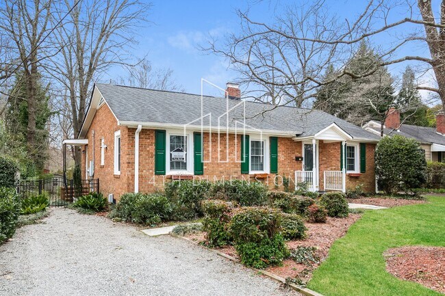 Building Photo - Charming Kirkwood 3 Bedroom Home with 2 Fu...