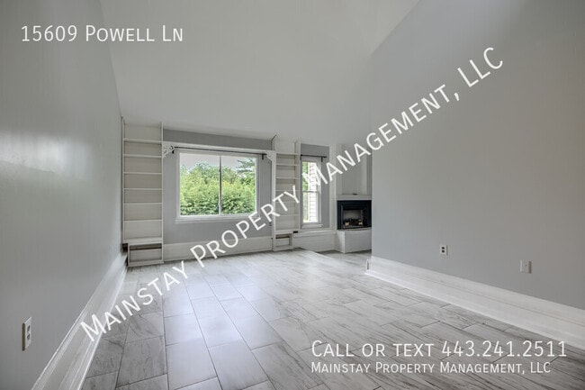 Building Photo - 15609 Powell Ln