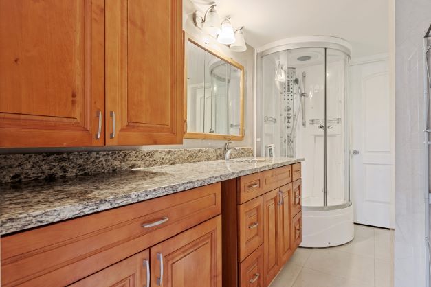 Foto del edificio - 262 Crown Oaks Way