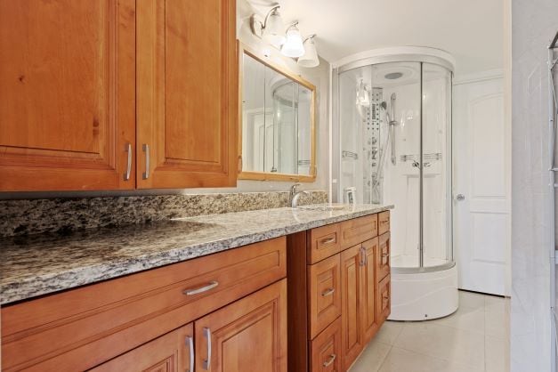 Building Photo - 262 Crown Oaks Way