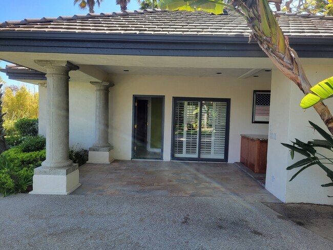 Foto del edificio - 3901 Stonebridge Ln