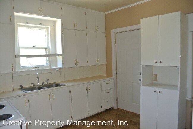 Foto del edificio - 122 5th Ave SE