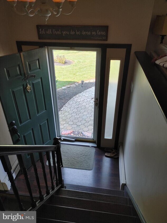 Foto principal - 1519 Spring Garden Dr