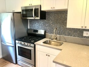 Building Photo - 8088 Golden Ave