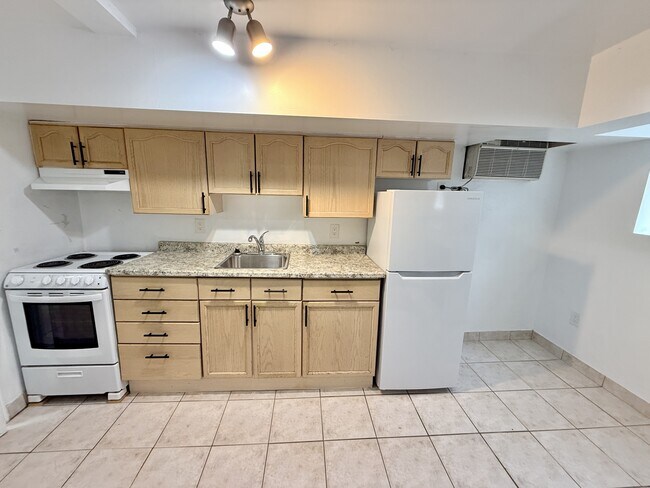 Photo du bâtiment - 1178 Lincoln Rd