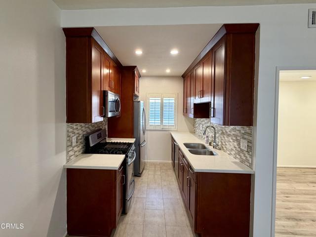 Foto del edificio - 283 S Hudson Ave