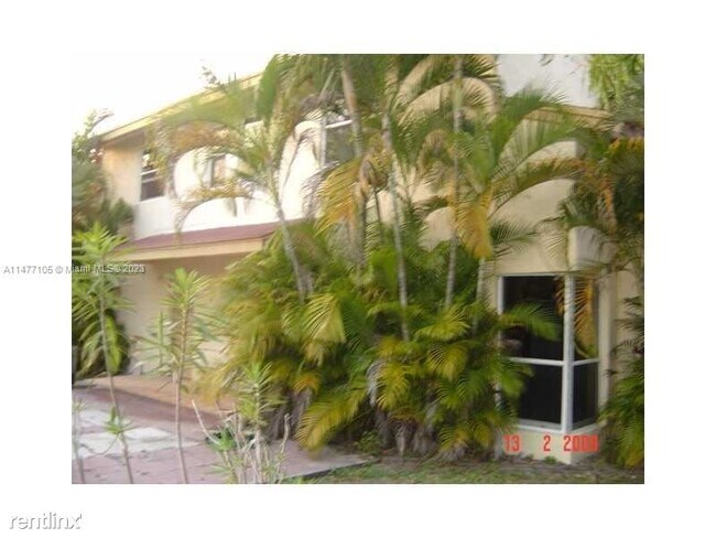 Foto del edificio - 3 br, 2 bath House - 2500 NE 193rd St # 2500