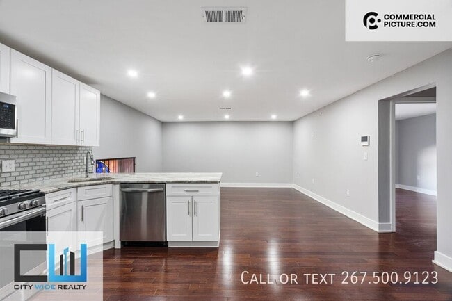 Building Photo - 929 Marlborough St