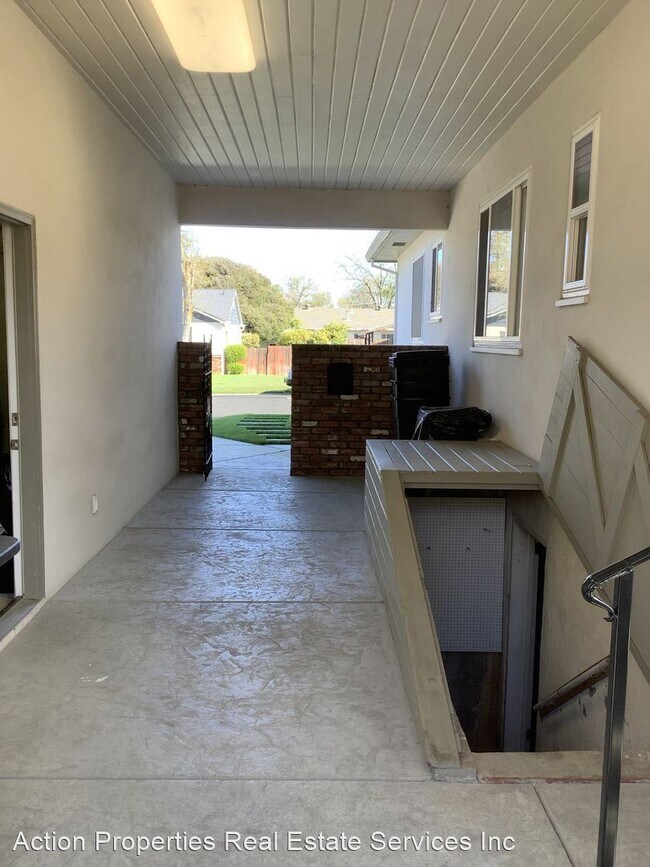 Foto del edificio - 3 br, 1.5 bath House - 300 Keehner Ave