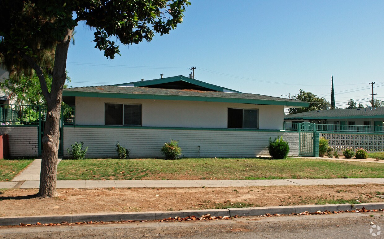 Building Photo - Princeton Terrace