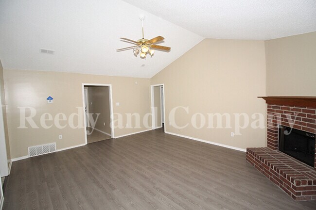 Foto del edificio - 10770 Oak Leaf Dr