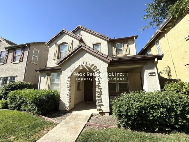 Foto del edificio - A Beautiful 3bd/2.5ba North Natomas Home with 2-Car Garage!