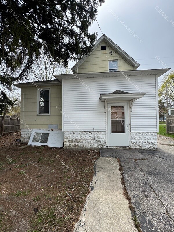 Building Photo - 1514 Marquette St