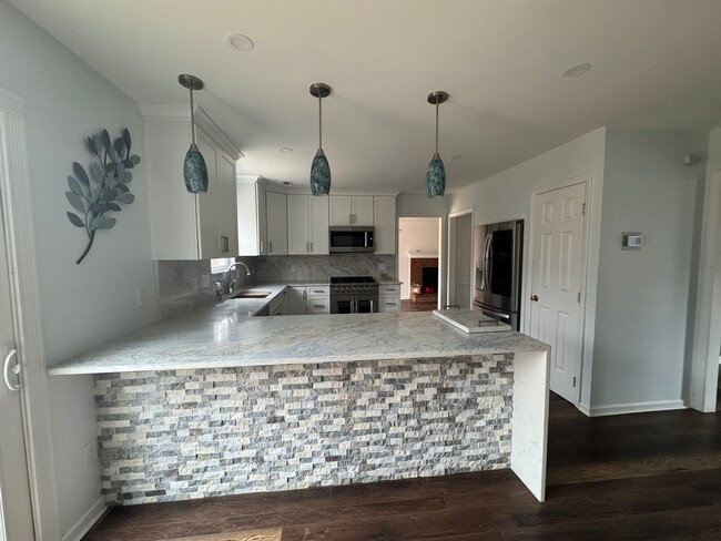 Building Photo - Charming 3BR House in Charlotte