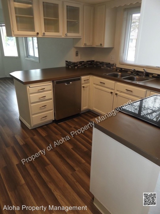Foto del edificio - 7208 W Desert Ave