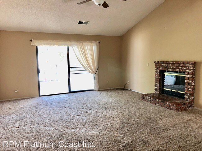 Building Photo - 3 br, 2 bath House - 1463 Locust Ave.