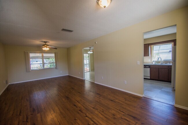 Building Photo - COMING SOON!!!!   Pride of Ownership in Al...