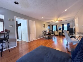 Building Photo - 5417 Ennis St