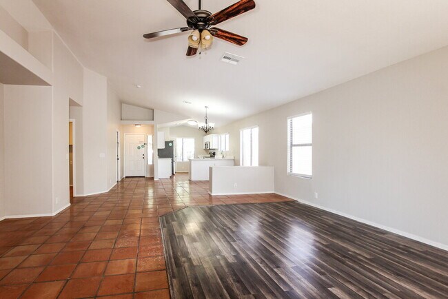 Foto del edificio - 8631 W Fargo Dr