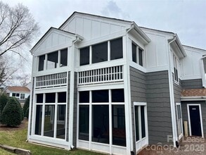 Building Photo - 751 Southwest Dr