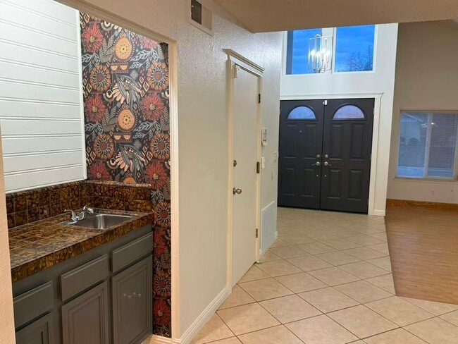 Foto del edificio - 6801 Olive Tree Way