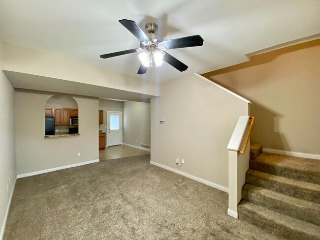 Building Photo - 7441 Arratt Ct