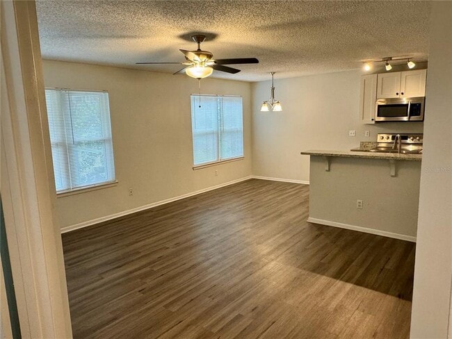 Building Photo - 732 Secret Harbor Ln