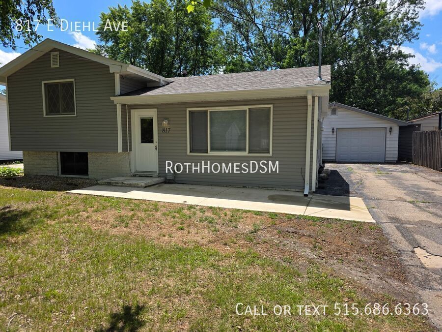 Primary Photo - 817 E Diehl Ave
