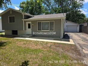 Building Photo - 817 E Diehl Ave