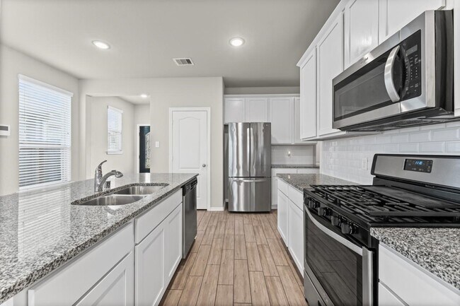 Foto del edificio - 10818 Catclaw Ct