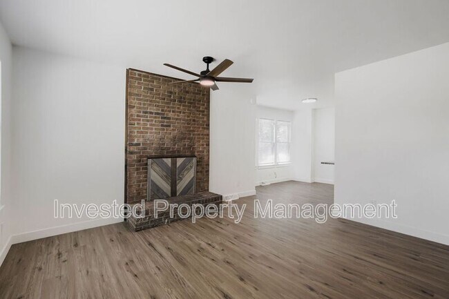 Foto del edificio - 6473 Newcombe Ct