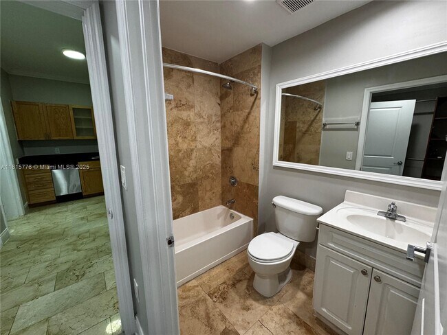 Foto del edificio - 1750 NW 107th Ave