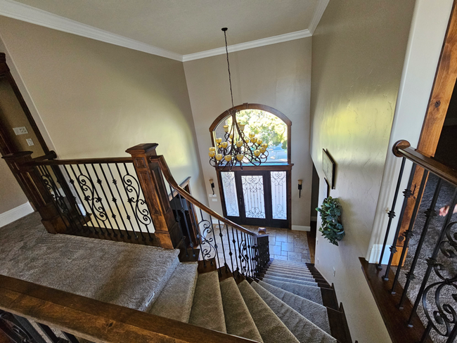 Foto del edificio - 738 Deer Hollow Rd