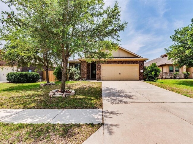 Building Photo - 305 Nivens Dr