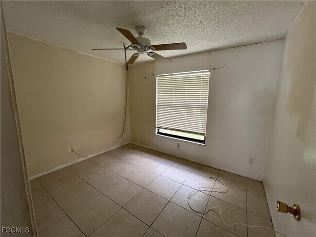 Building Photo - 7254 Barragan Rd