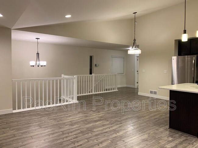 Building Photo - 8187 Sockeye Lp