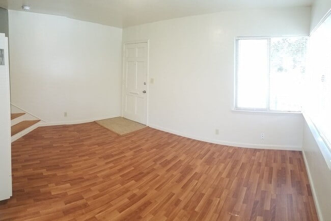 Building Photo - Renovated 1-Bedroom with Garage Parking & Garbage Paid!