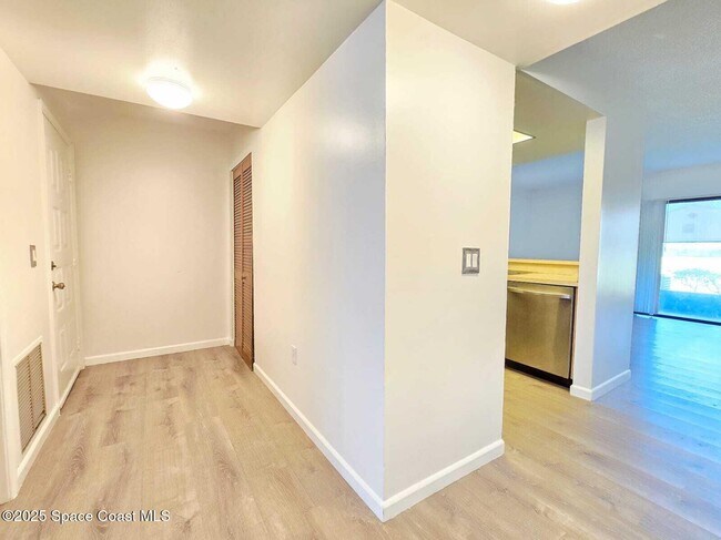 Foto del edificio - 2809 Rhonda Ln