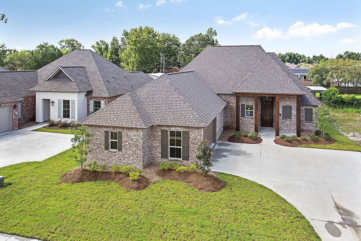 Home For Lease in Hidden Cove Subdivision House Rental in Gonzales, LA